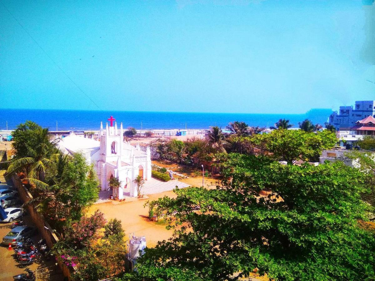 مبيت وإفطار Beach Penthouse, شيناي المظهر الخارجي الصورة